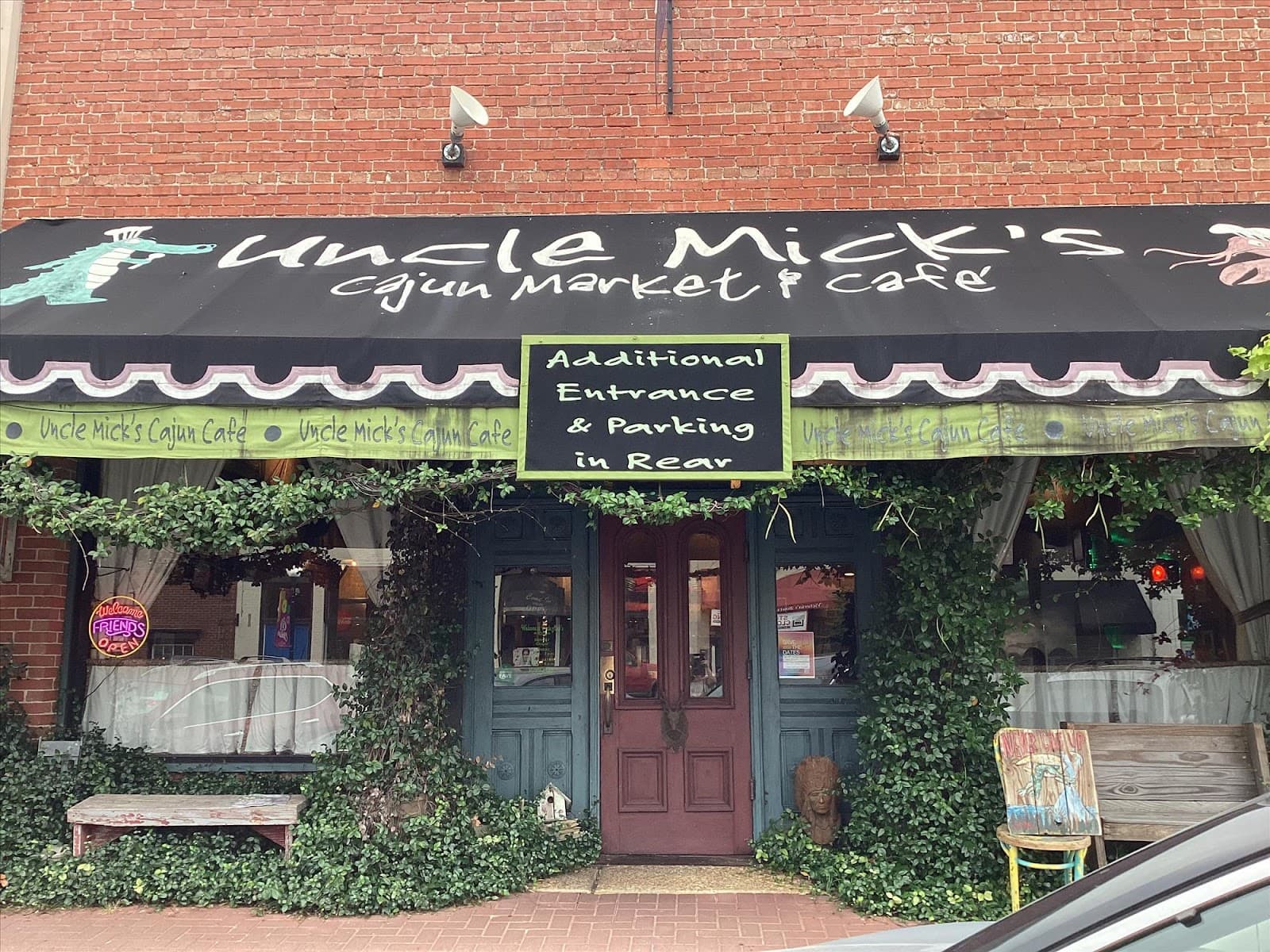 Uncle Mick's Cajun Cafe