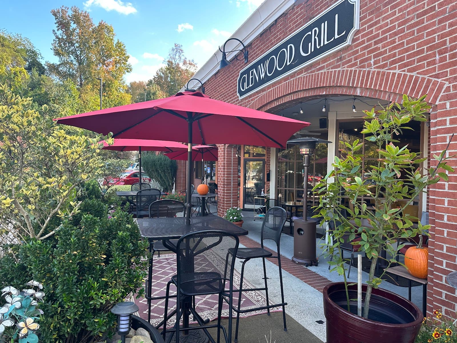 Glenwood Grill & GLENWOOD Grill Annex