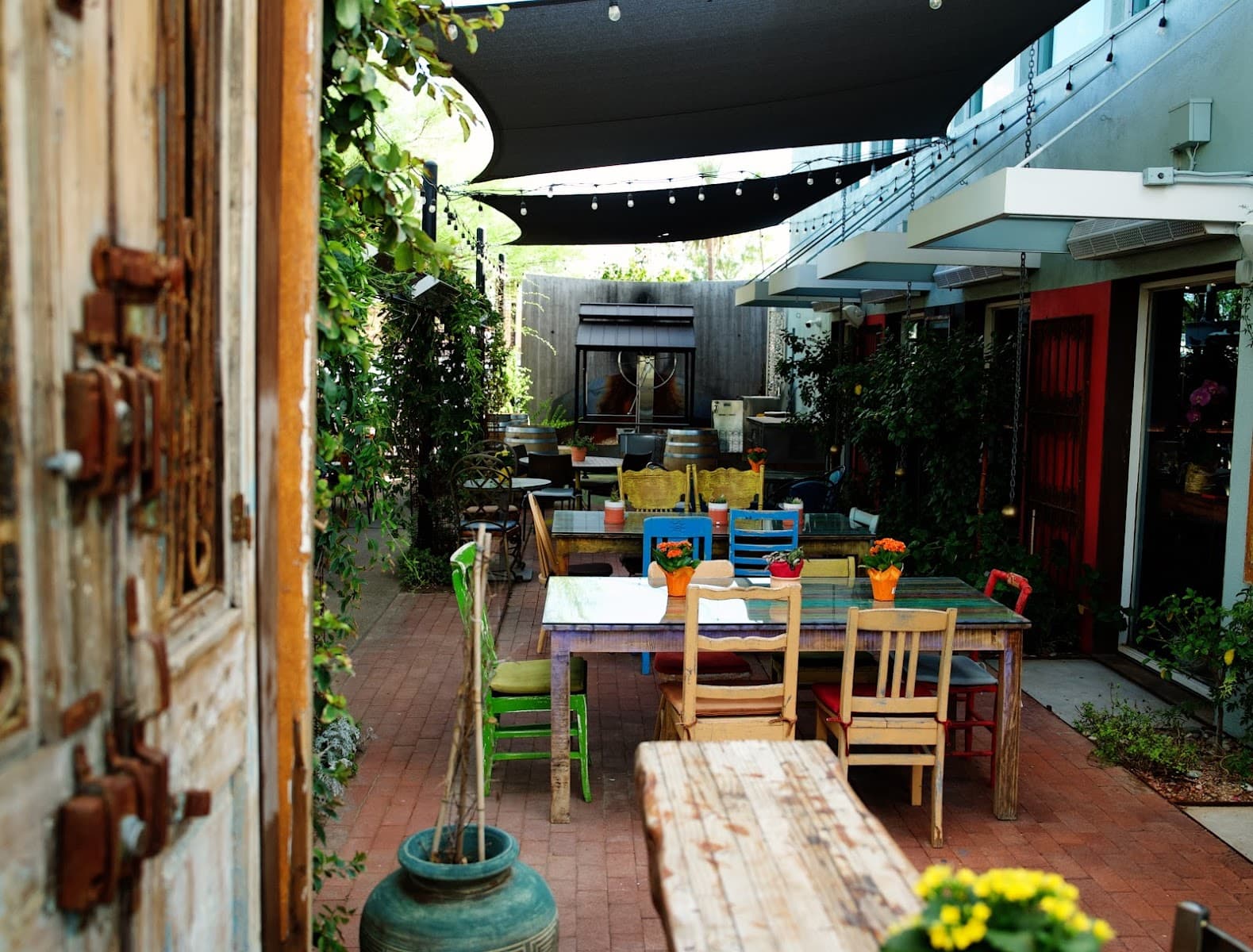 Urban Fraiche Restaurant