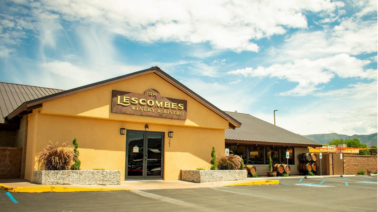 D. H. LESCOMBES WINERY & BISTRO