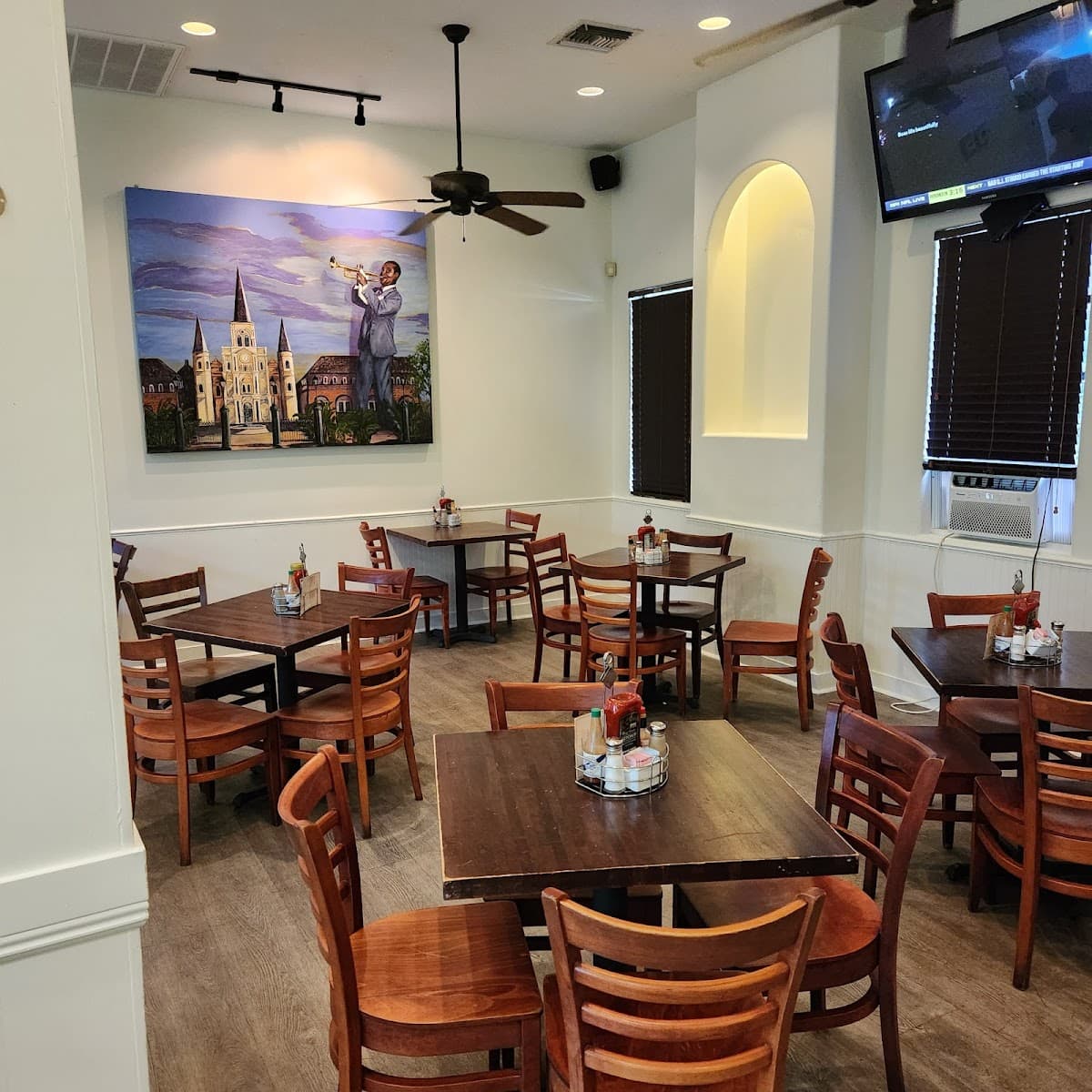 New Orleans Food & Spirits