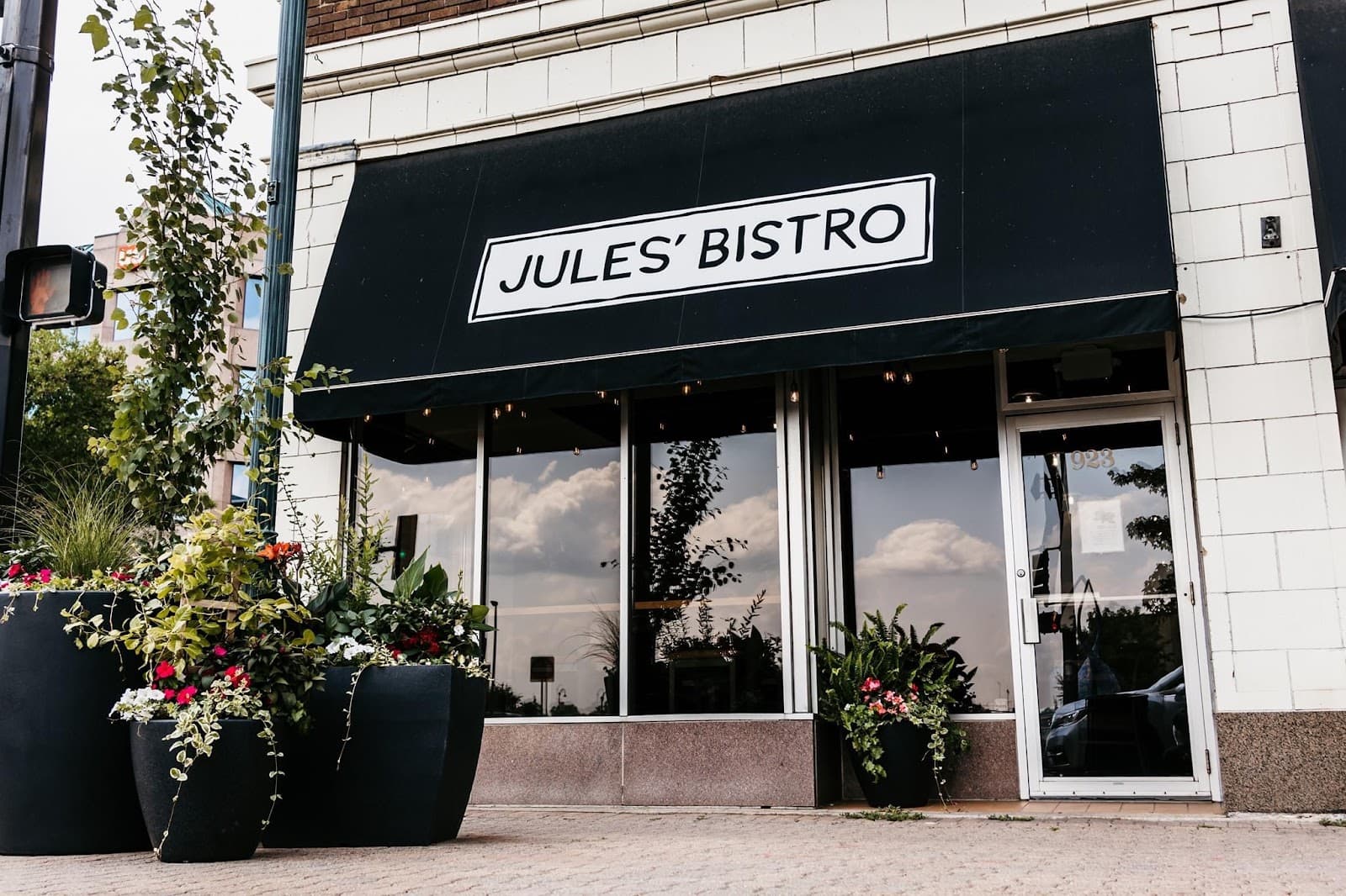 Jules' Bistro