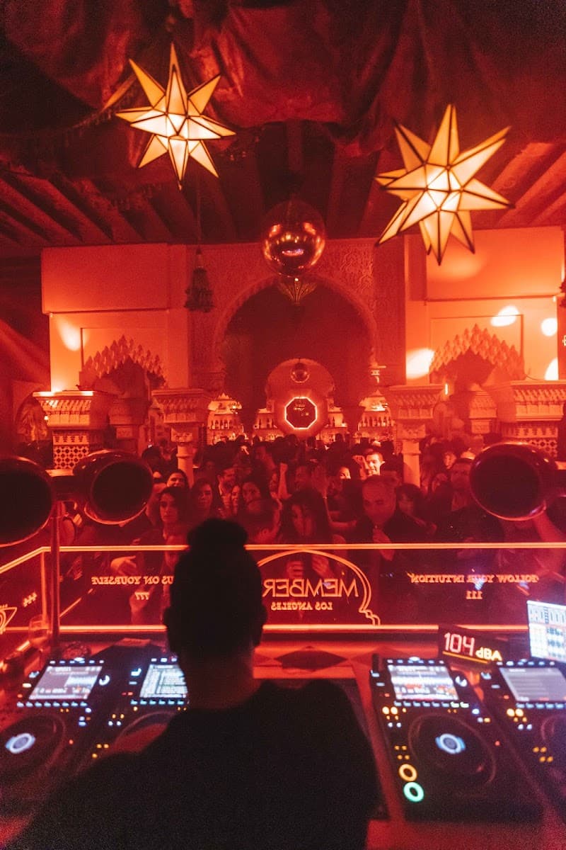 Members Restaurant & Club