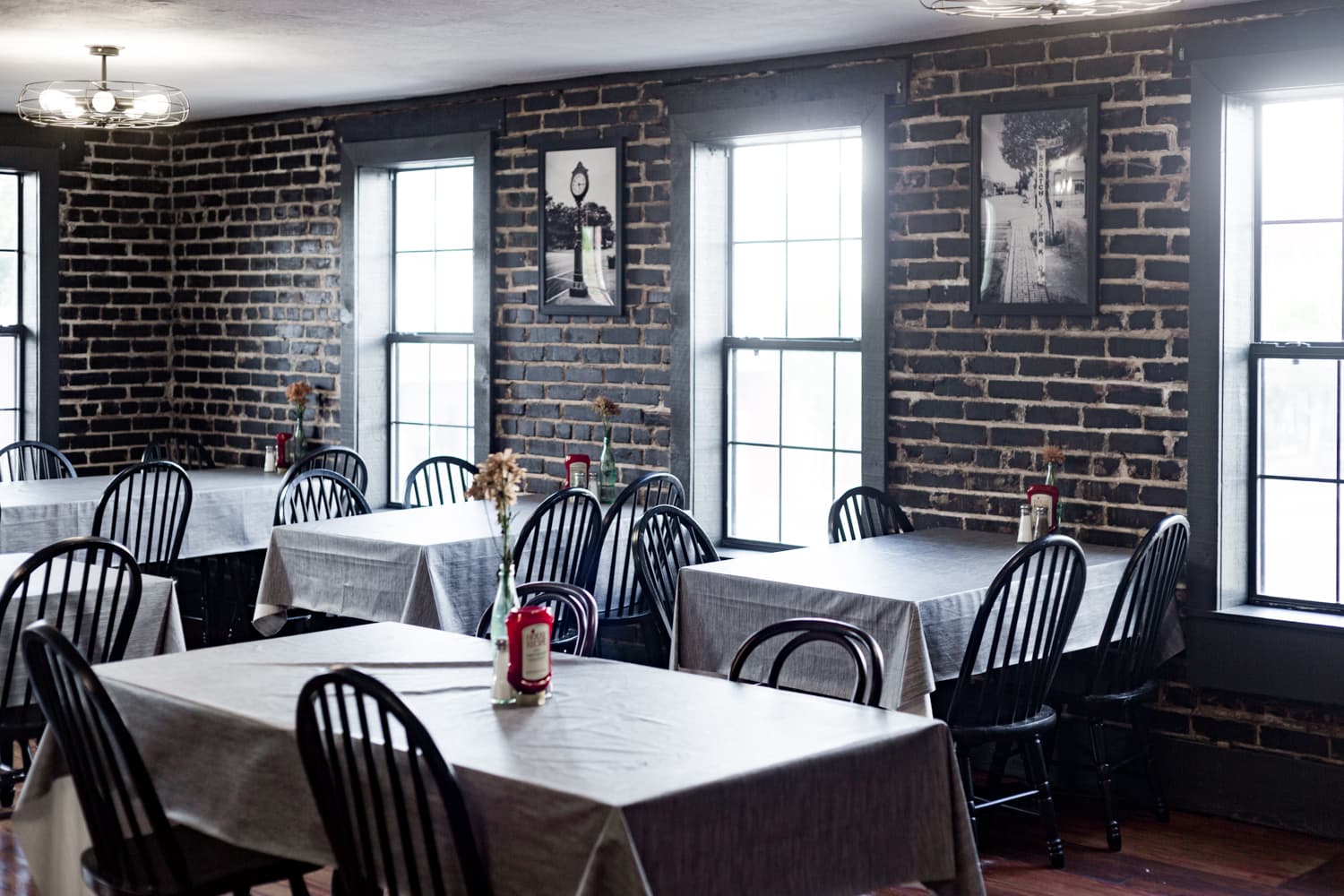 Landmark Café & Grill