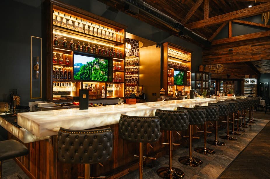 Vault Seafood & Steakhouse