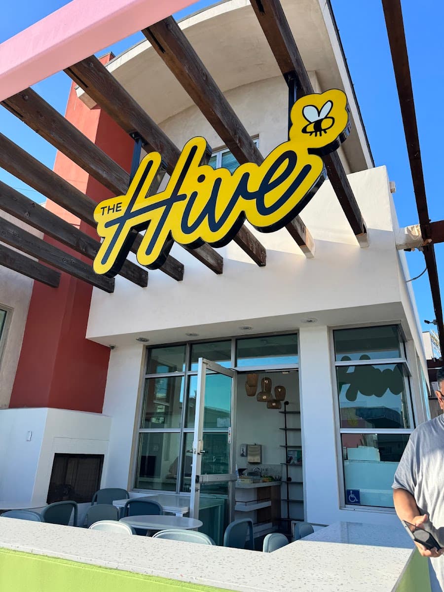 The Hive Healthy Eats & Organic Cafe - Manhattan Beach