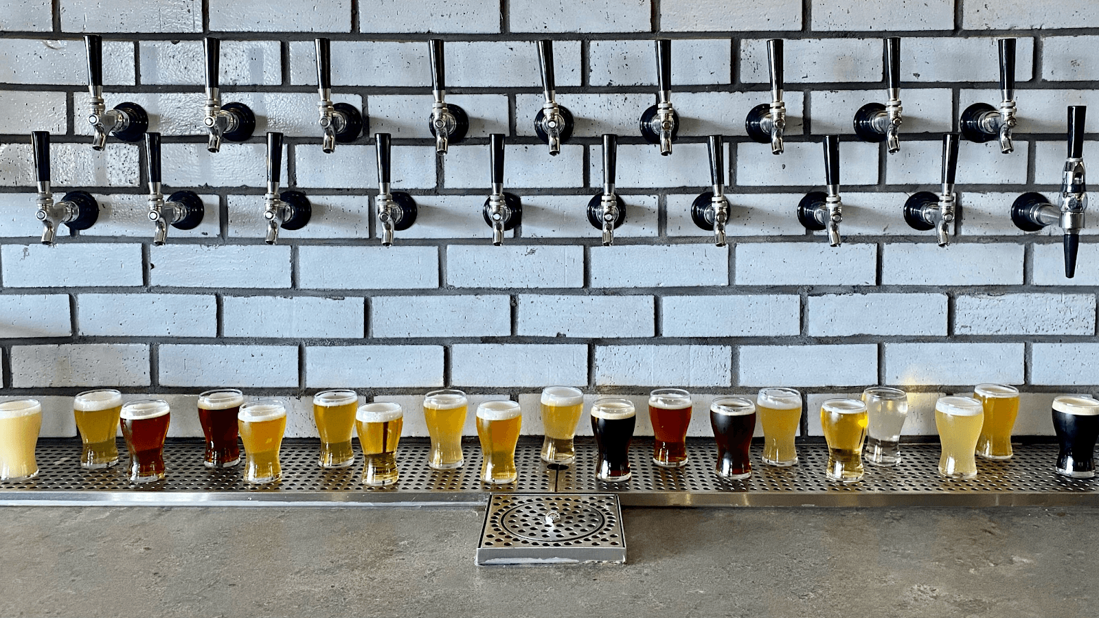 Walker’s Tap & Table
