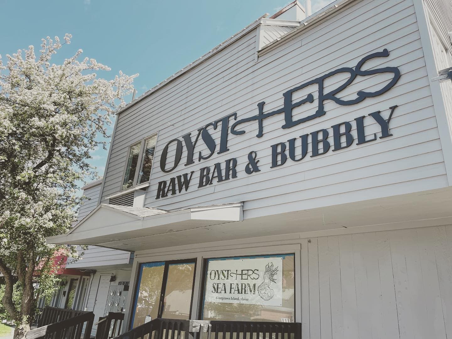 OystHERS Raw Bar & Bubbly