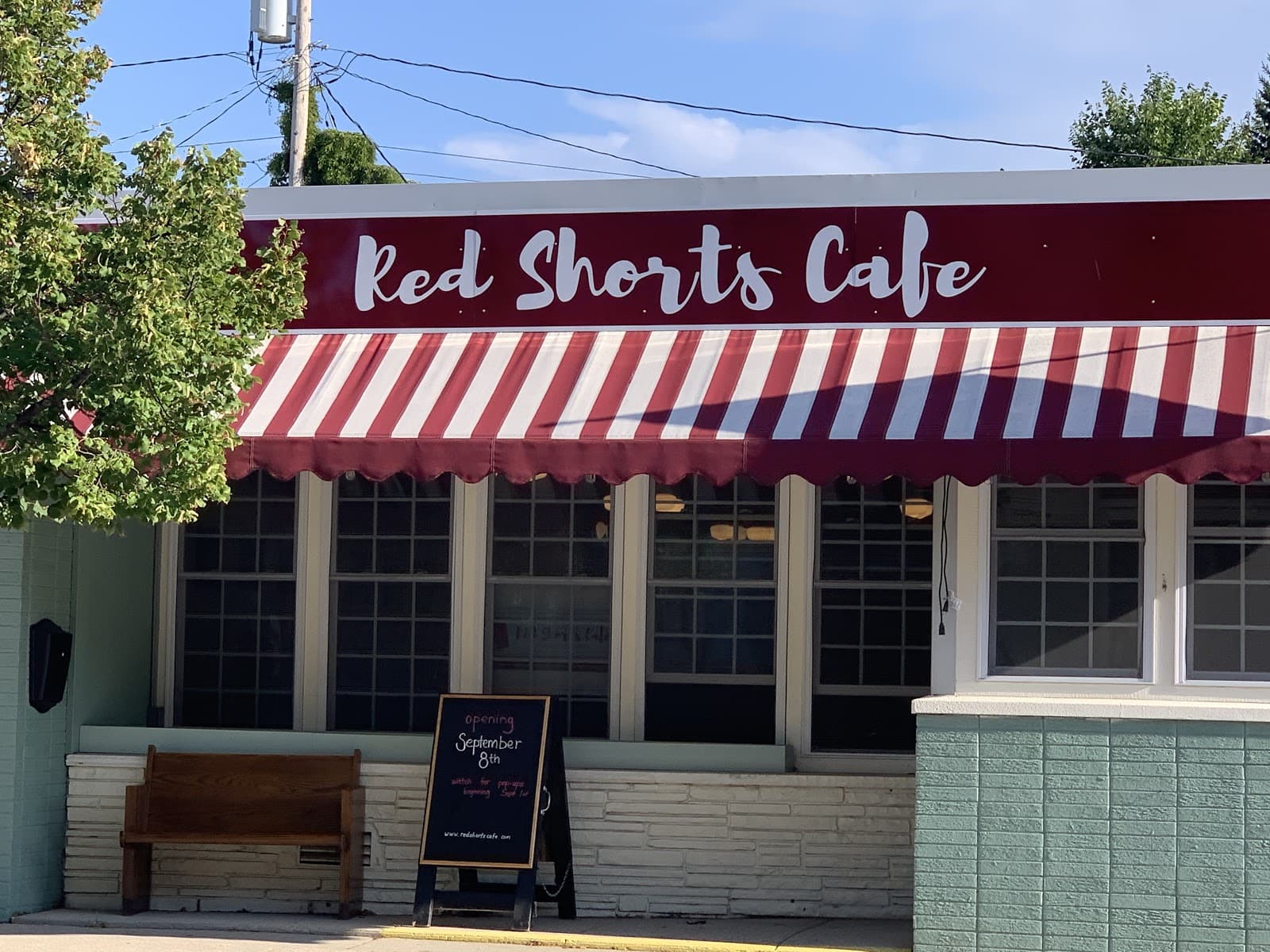 Red Shorts Cafe