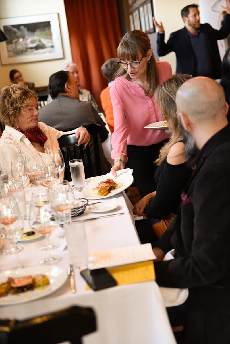 Taste Restaurant and Wine Bar