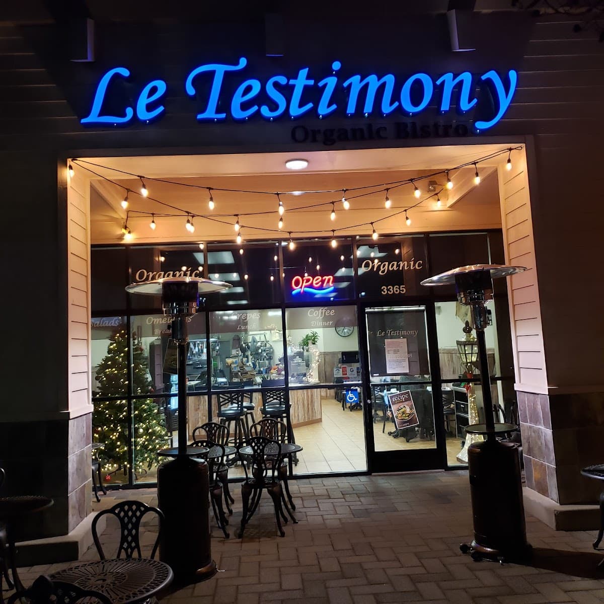 Le Testimony Organic Bistro