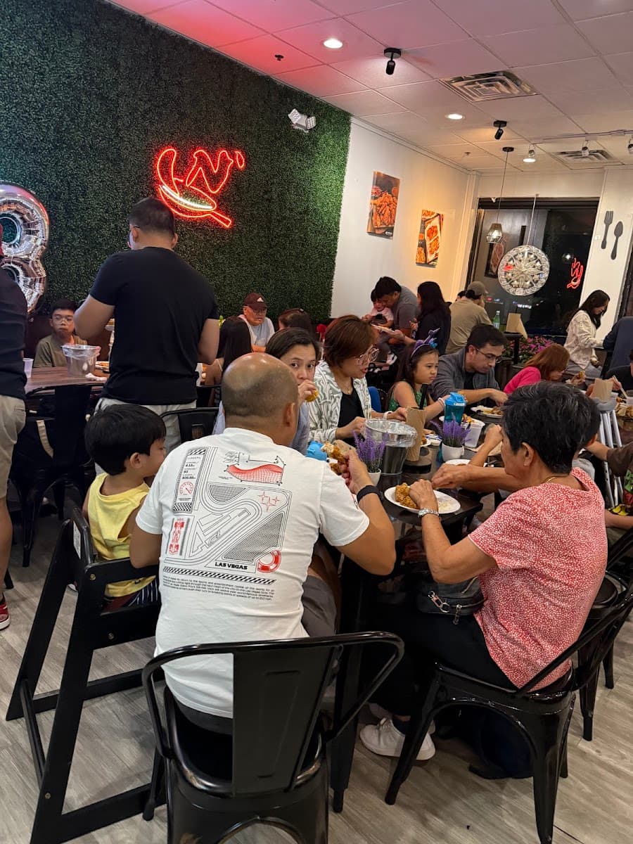 Fry N' Wings Bloomingdale