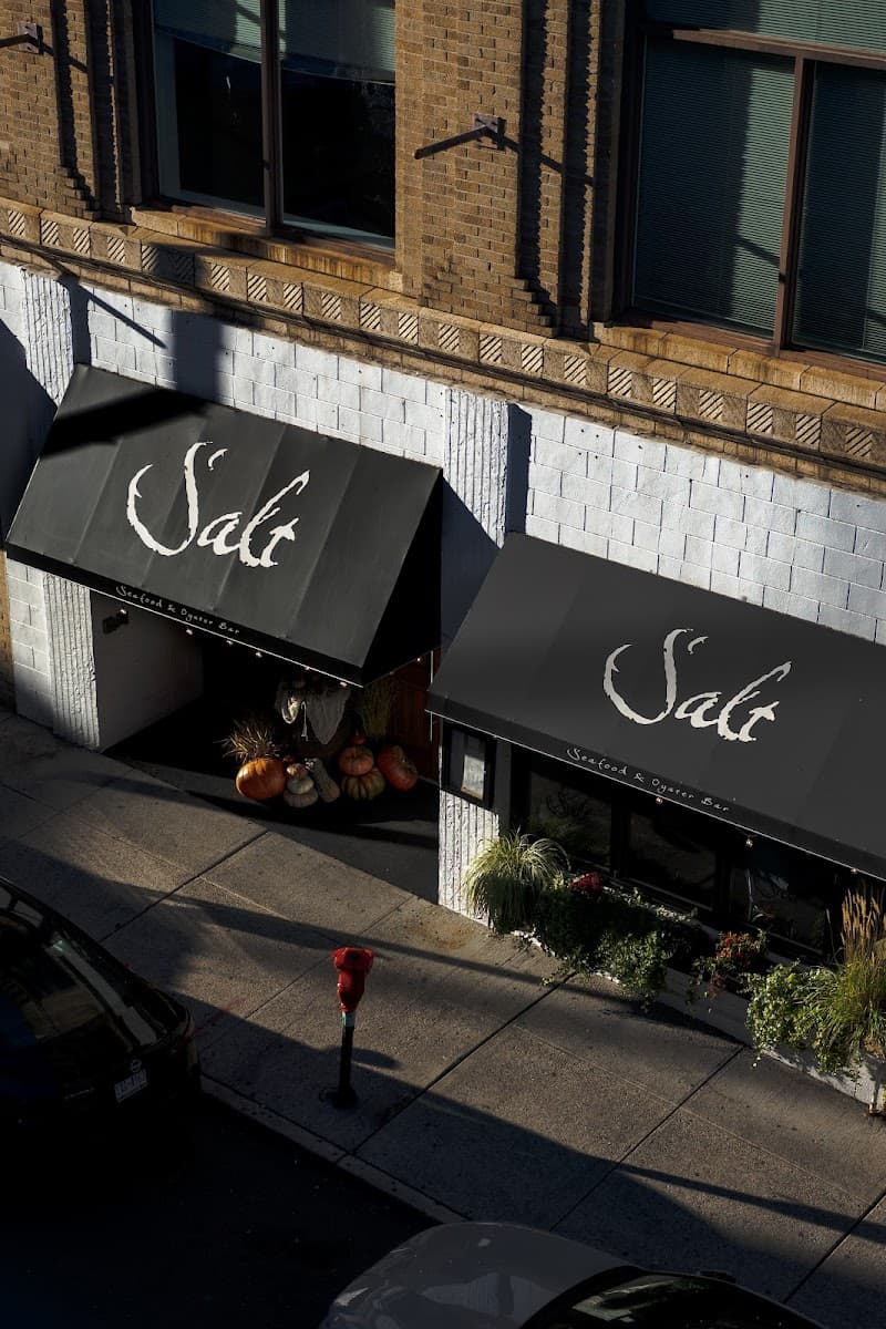 Salt Seafood & Oyster Bar