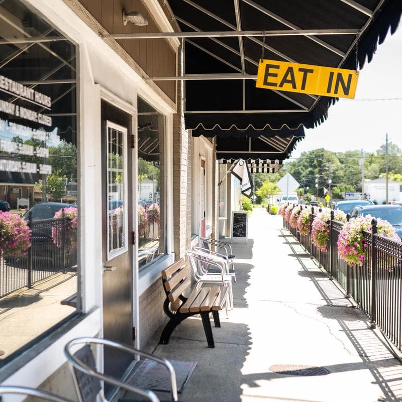 Ed's Family Restaurant