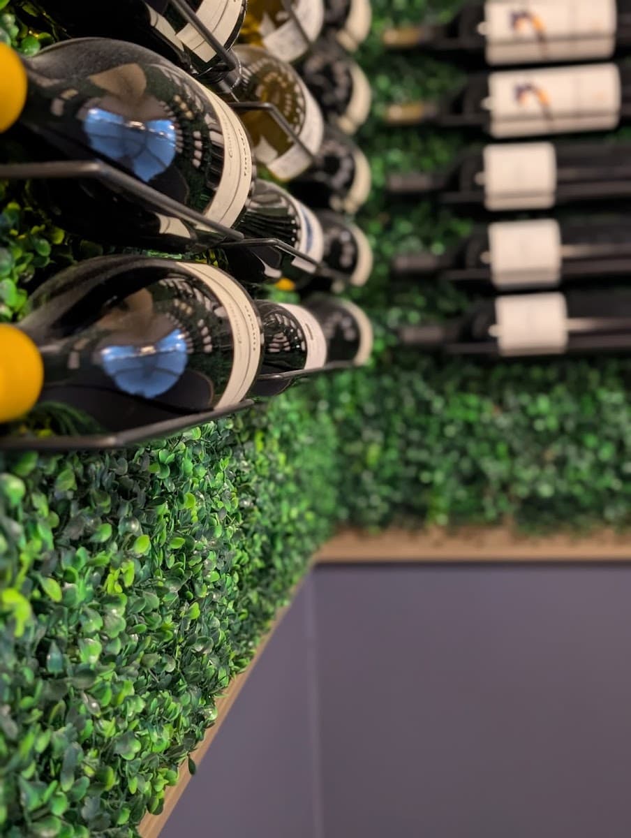 Essence Kitchen + Bar