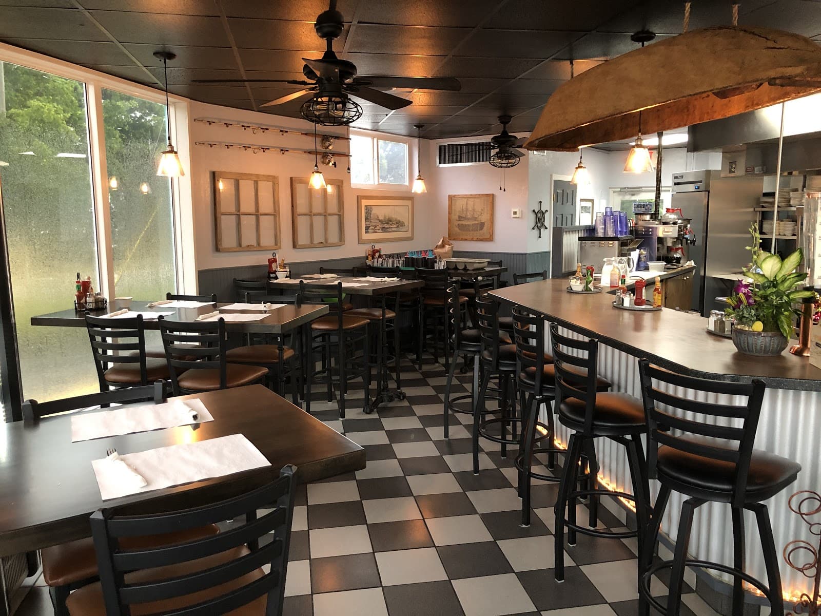 High Tide Restaurant