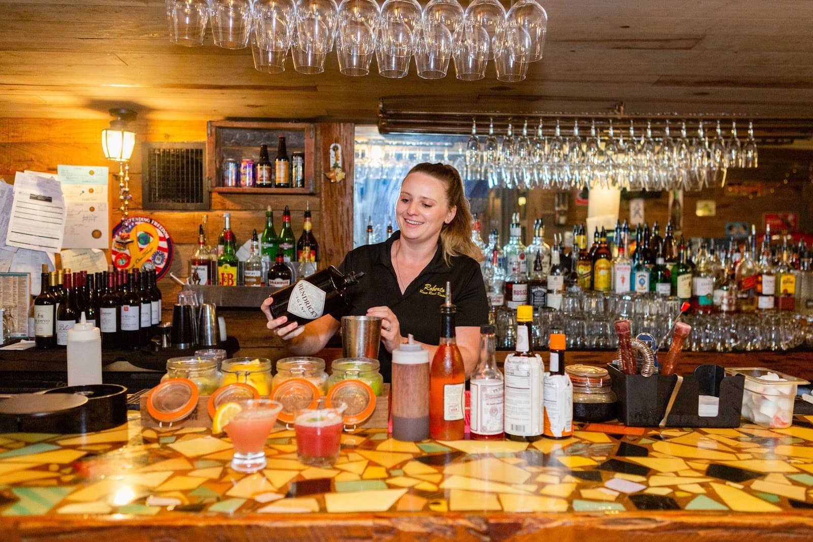 Roberto's River Road Restaurant