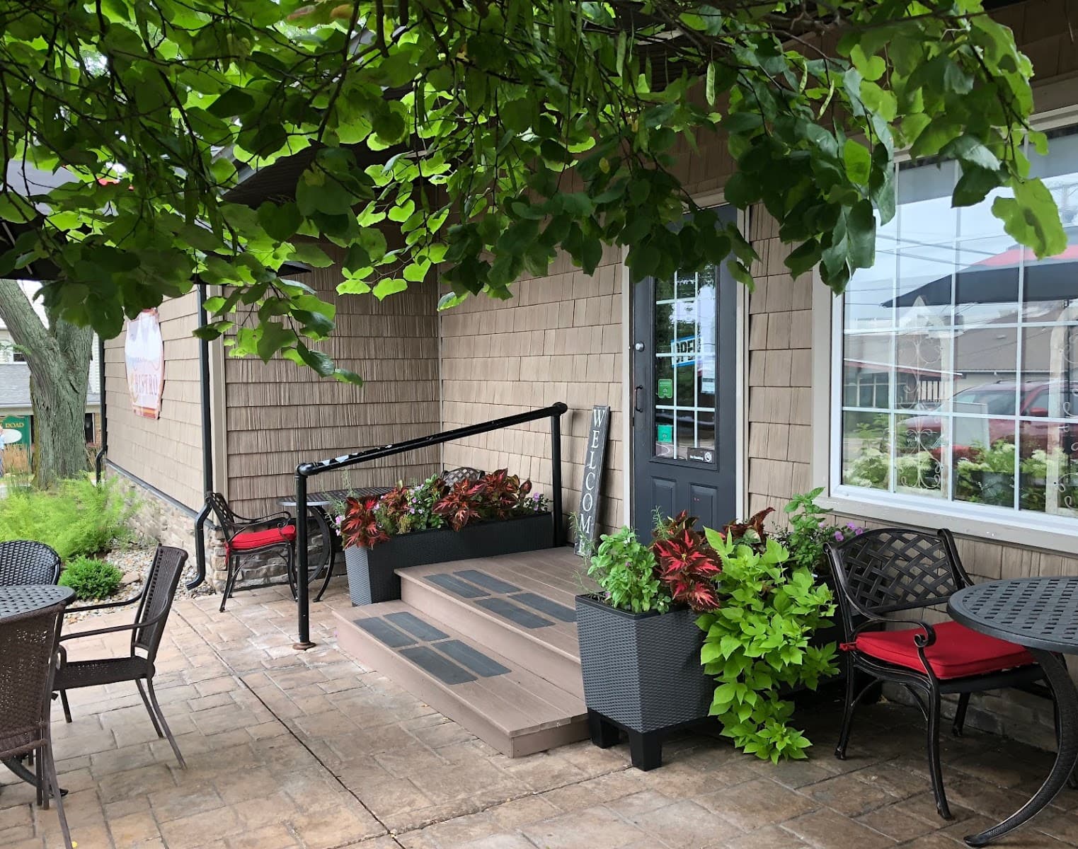 Rebecca's Bistro - Walnut Creek, OH